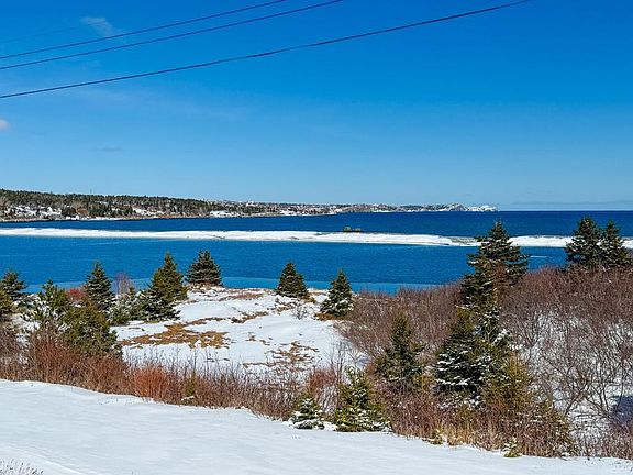 3rd image of 100 Bareneed Road