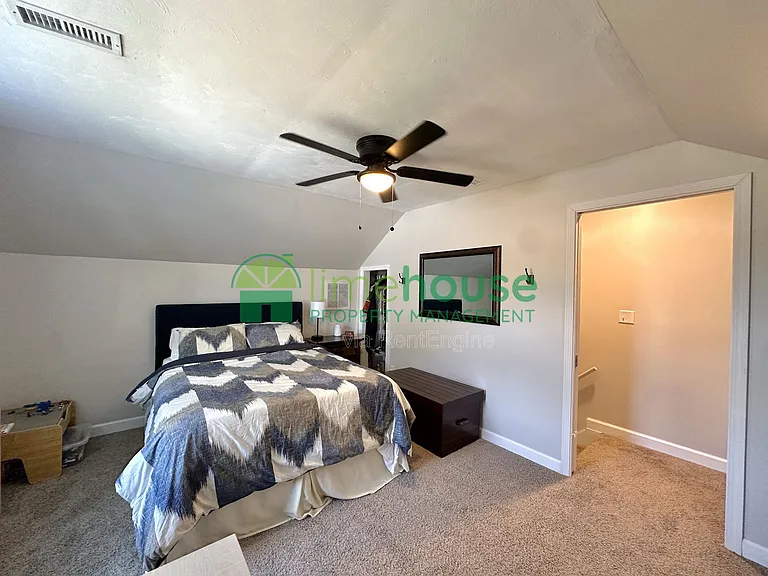 1112 Seabright Ct — Photo 16
