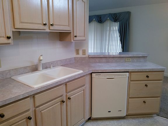 3rd image of 774 Renee Dr
