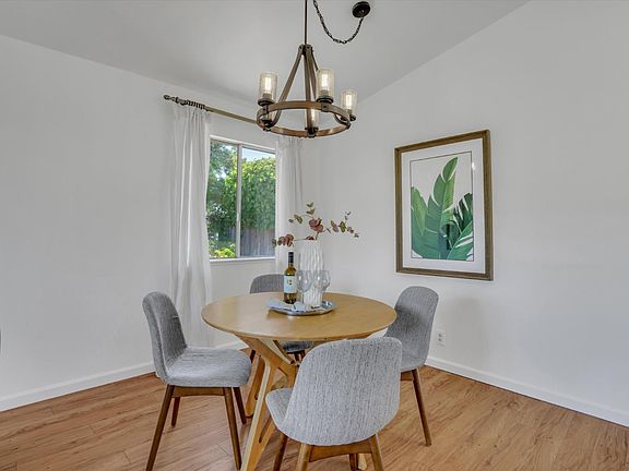5th image of 134 Ardmore Way