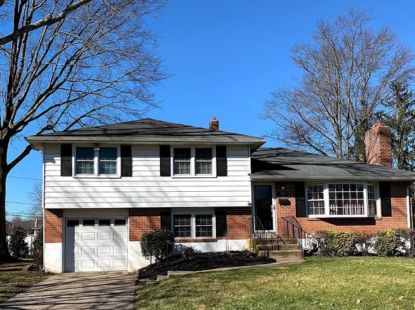 1011 Sedwick Dr, Wilmington, DE 19803