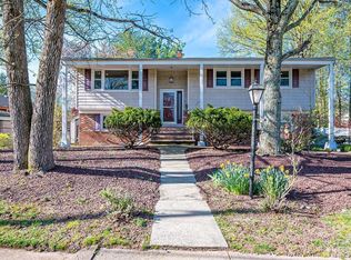 20 Homestead Rd, Metuchen, NJ 08840