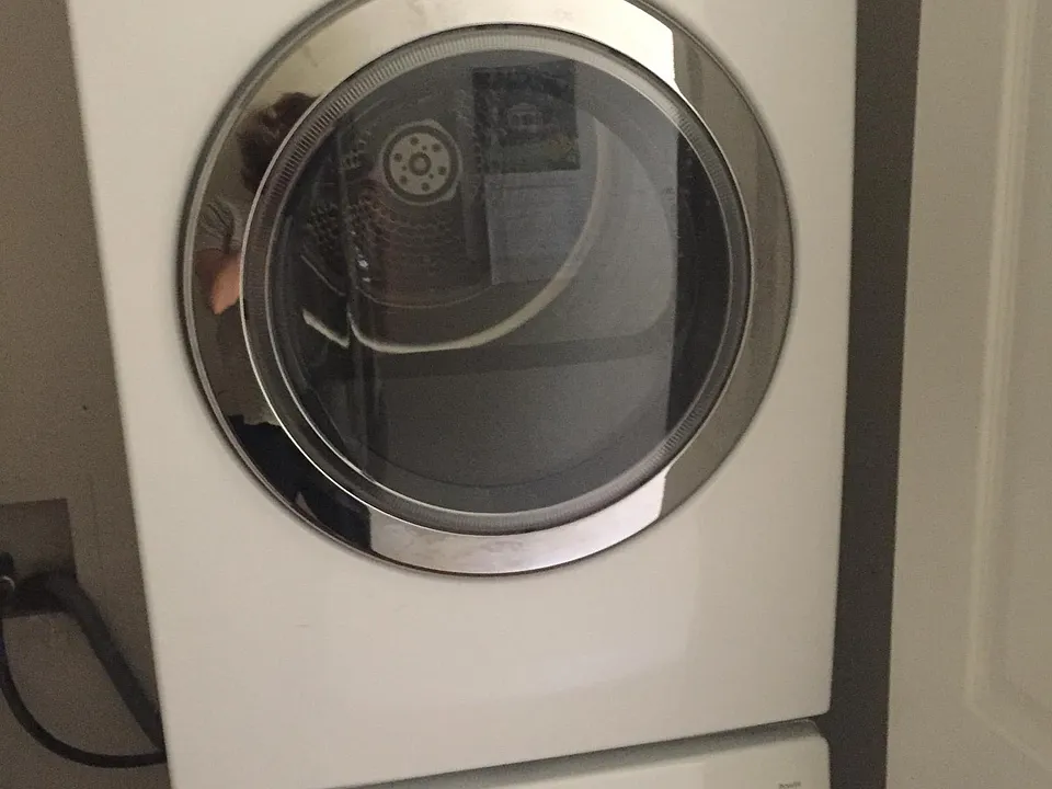In-unit washer and dryer.
