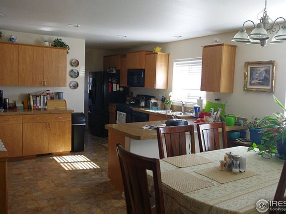 3rd image of 3400 Sagebrush Blvd