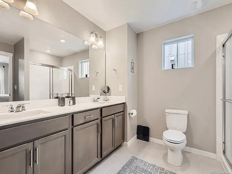 723 N Quatar St — Photo 8