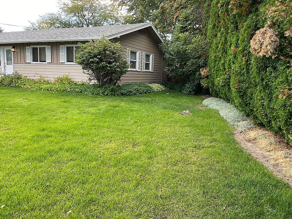 2nd image of 741 SW 28th St