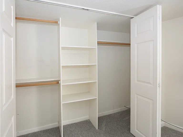 668 S Ogden St #B — Photo 21