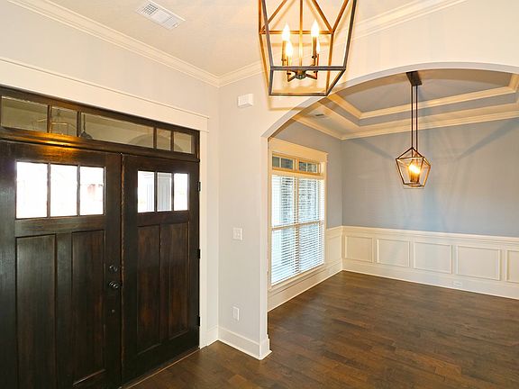 5th image of 312 Hathersage Dr