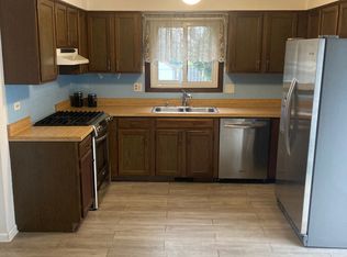 731 Cimarron Dr, Carol Stream, IL