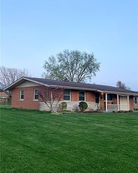 1st image of 1209 Almond Dr