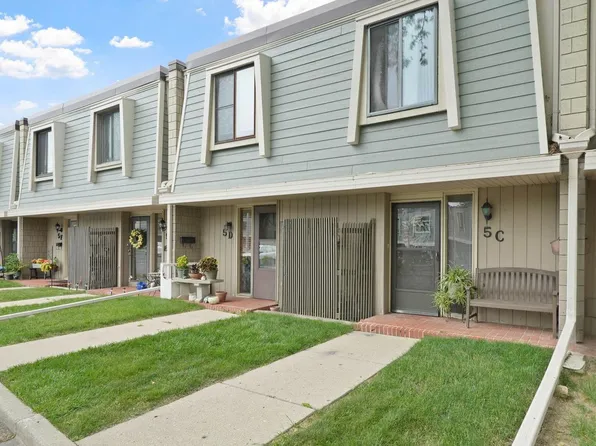 3333 5th AVENUE #5C, South Milwaukee, WI 53172