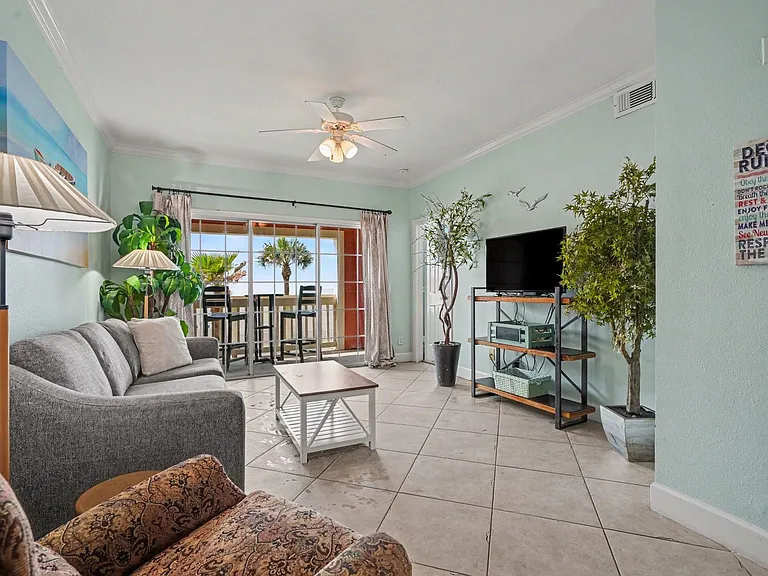 7000 Seawall Blvd #622 — Photo 3