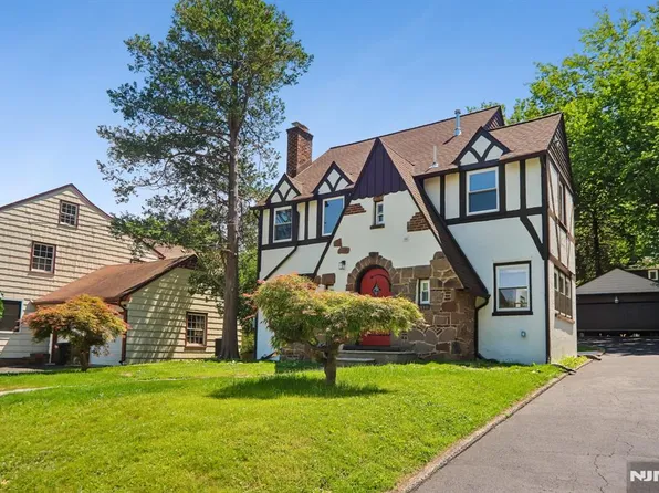 6 Norfolk Ave, Maplewood, NJ 07040