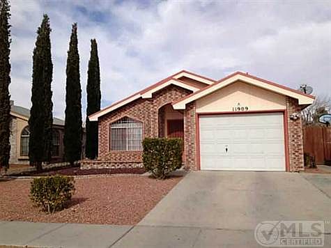 2nd image of 11909 Royal Woods Dr