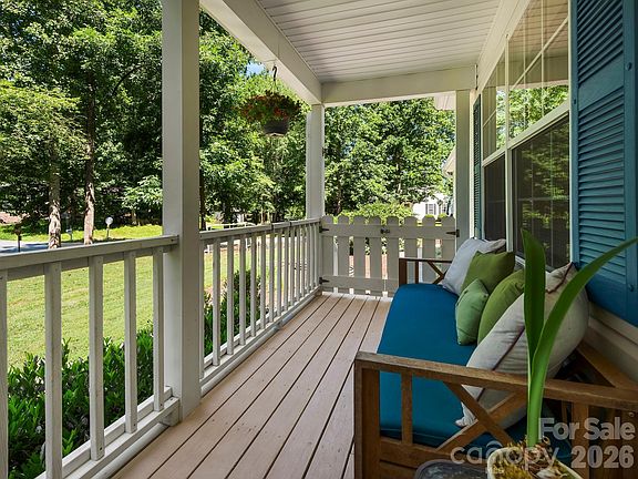 3rd image of 210 N Hillandale Drive Ext