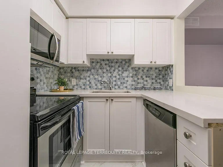 11 Crawford St #A — Photo 9