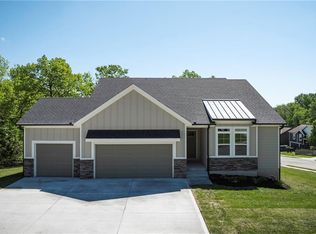602 Madison St, Pleasant Hill, MO 64080