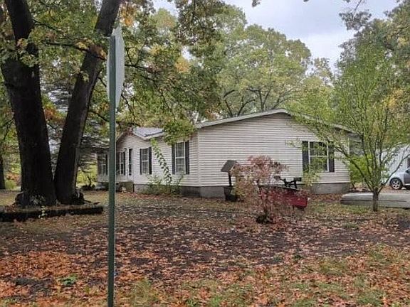3rd image of 5225 Circle Dr