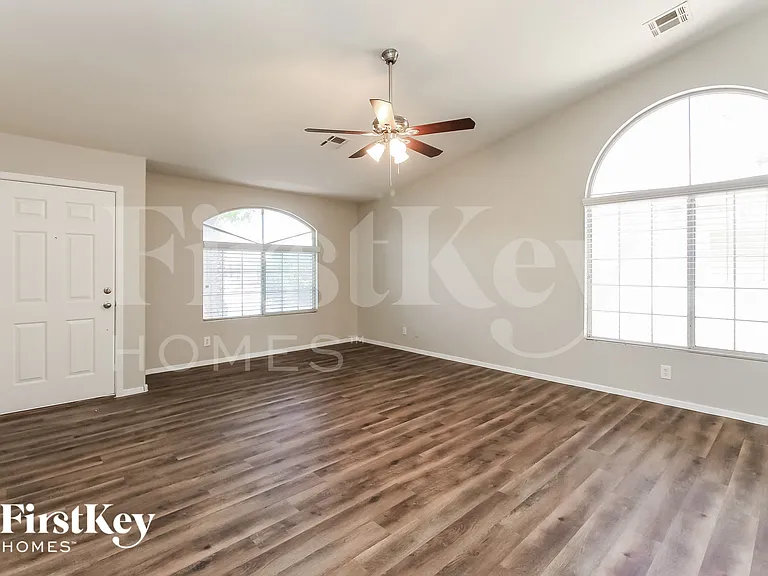 4082 E Meadow Lark Way — Photo 2