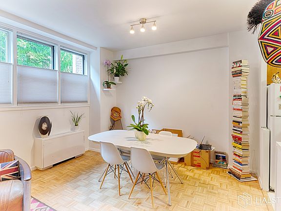 3rd image of 525 E 82nd St APT 1-C