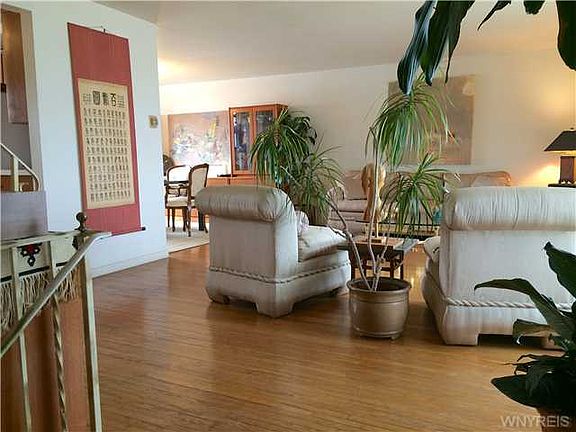 3rd image of 21 Dalewood Dr