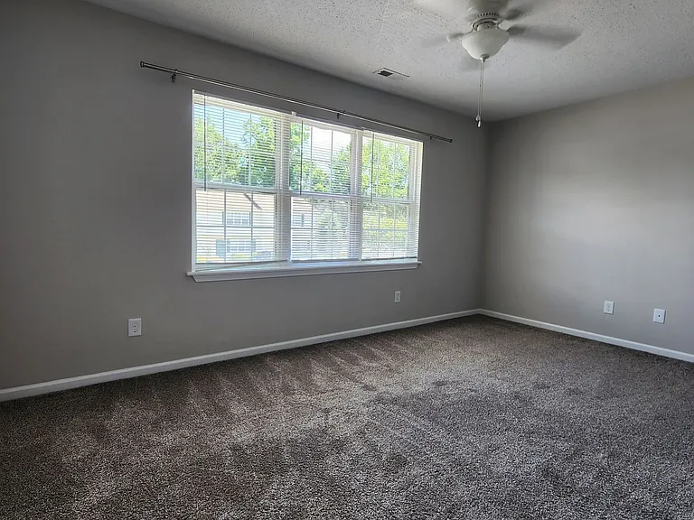 87 Century Ct — Photo 12