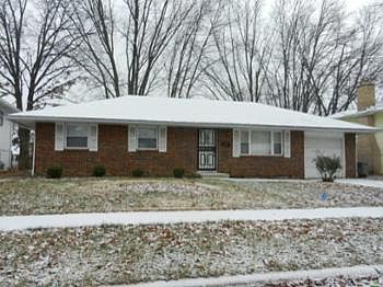 1st image of 452 Canterwood Ct