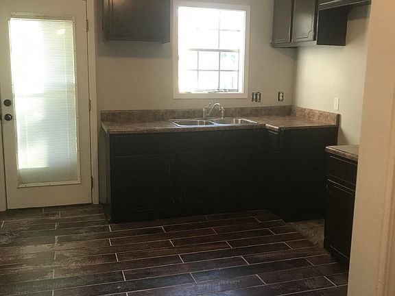 214 Hickory Dr Starkville Ms 39759 Mls 20 2267 Zillow