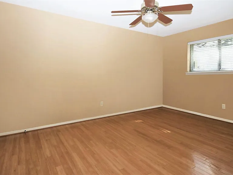 111 Azalea St — Photo 14