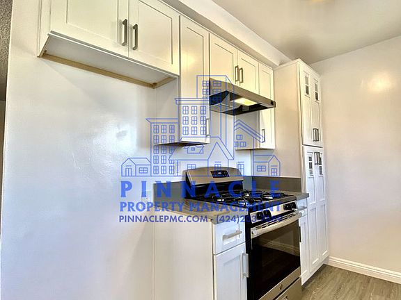 3rd image of 12536 Oxford Ave #C