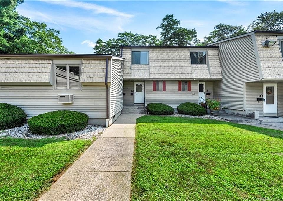 1st image of 12 Locust Circle #12