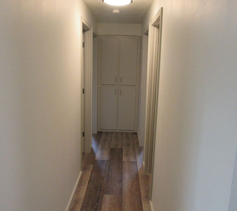 1st image of 4541 Chippewa Ct SE #0