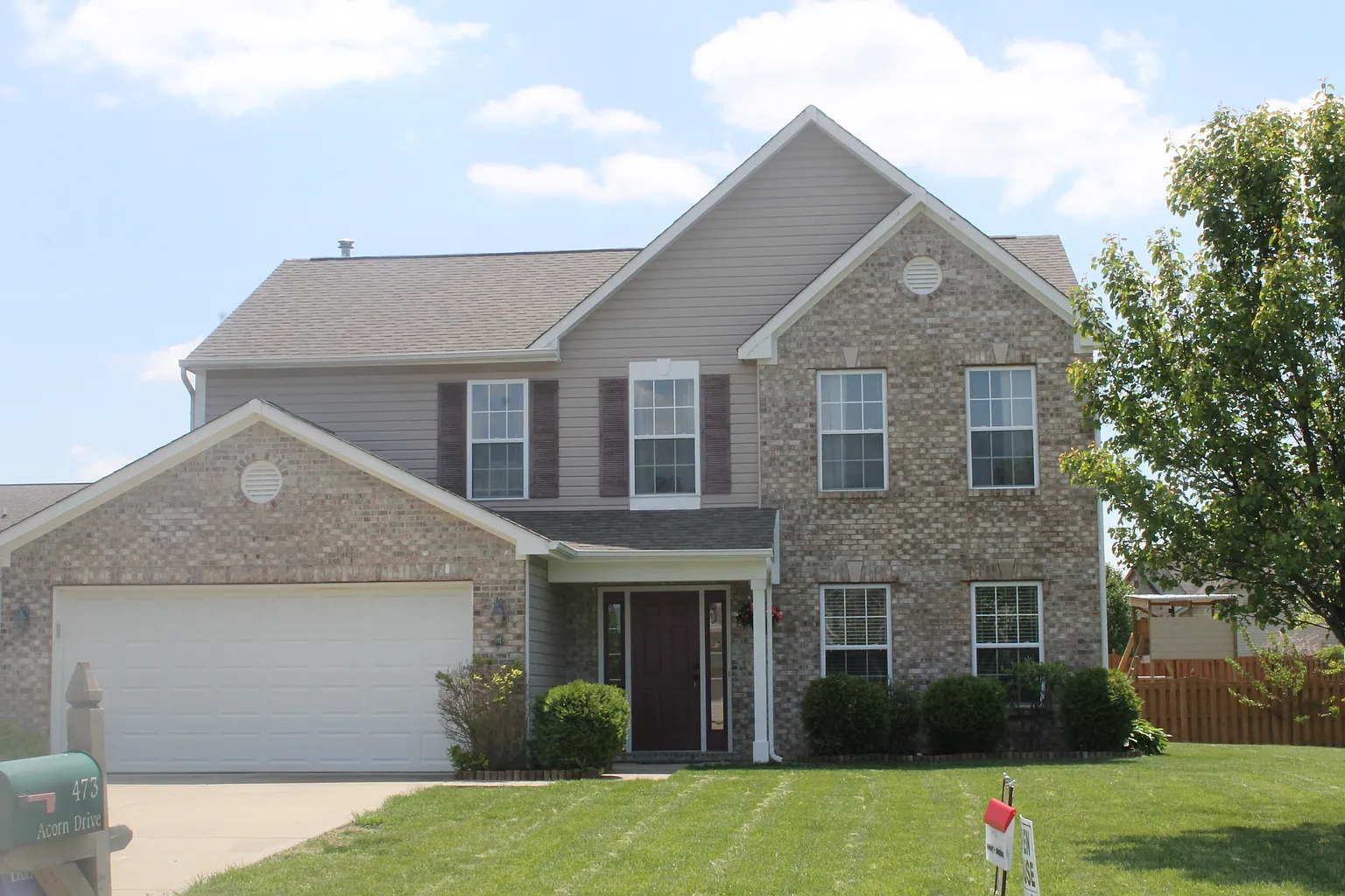 473 Acorn Dr photo 1
