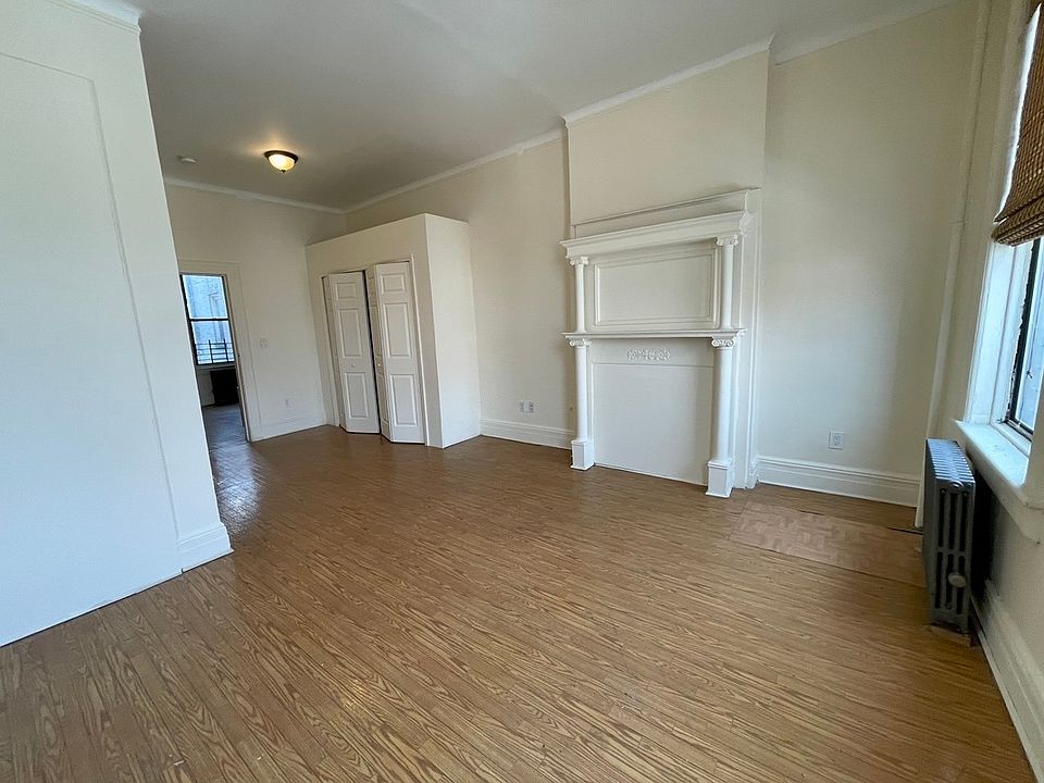 1st image of 30-52 23rd St #3R