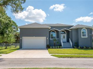 225 13th St NW #NW, Ruskin, FL 33570