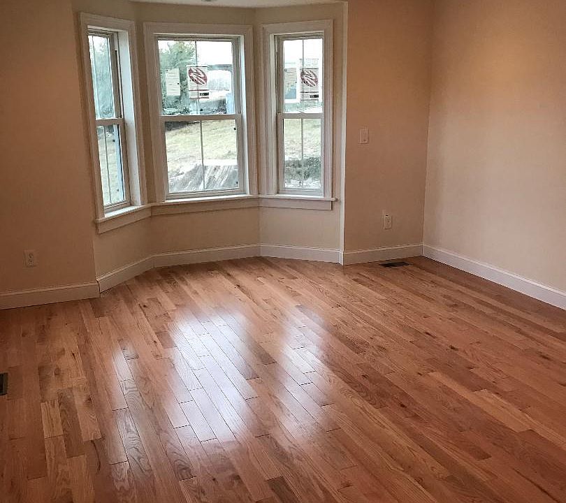 2nd image of 18 Rogers St