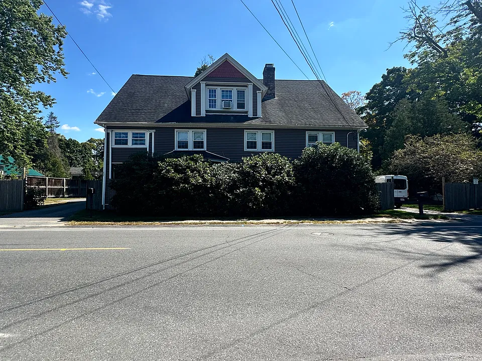 28 Sterling Rd #A
