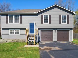 9028 E 52nd Ter, Kansas City, MO 64133