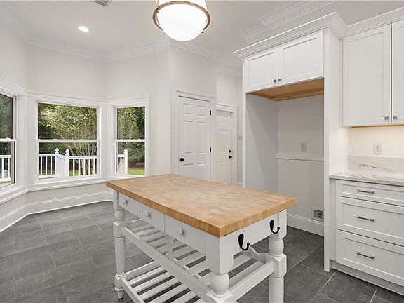 4th image of 72490 Goldfinch St