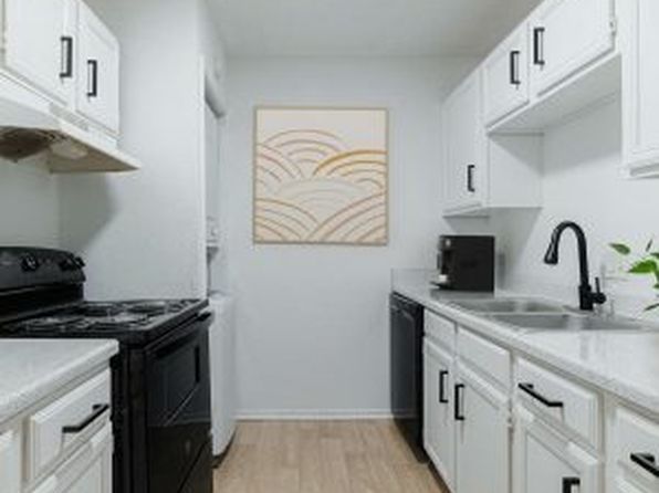 1600 Sw Pkwy #810
