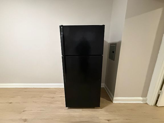 5th image of 167 Manhattan Ave #6E