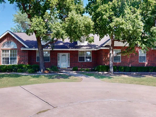 4120 22nd St, Woodward, OK 73801