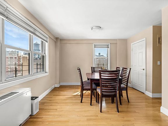 5th image of 201 E 28th St #14D