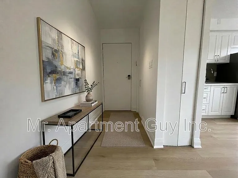 1284 Fennell Ave E #5 — Photo 7