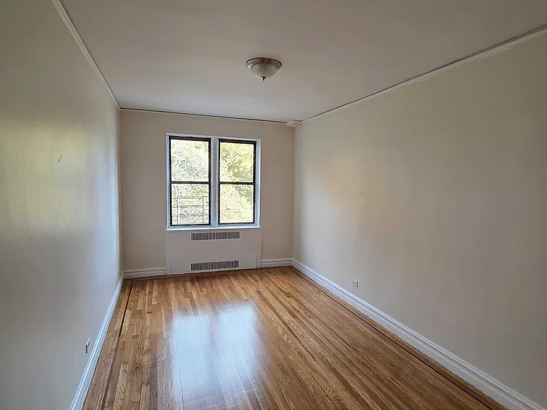 2845 University Ave #4C — Photo 10