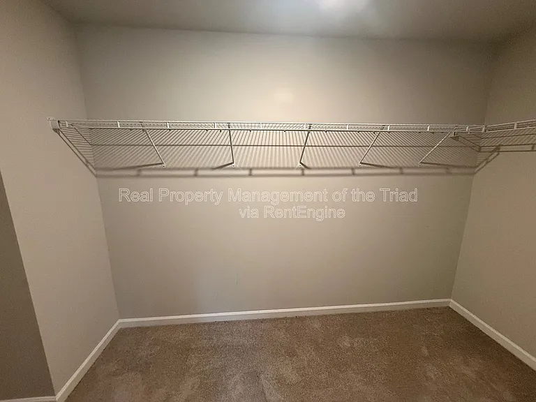 2457 Dukes Hollow Ct — Photo 5
