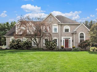 15920 S Lakeshore Dr, Granger, IN 46530