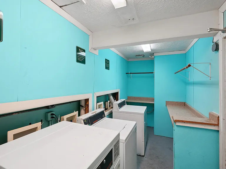 Laundry Center