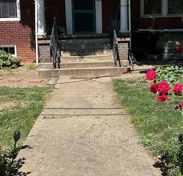 22 Brucemont Cir — Photo 2