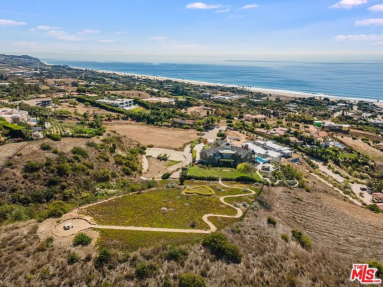 6277 Sea Star Dr — Photo 15